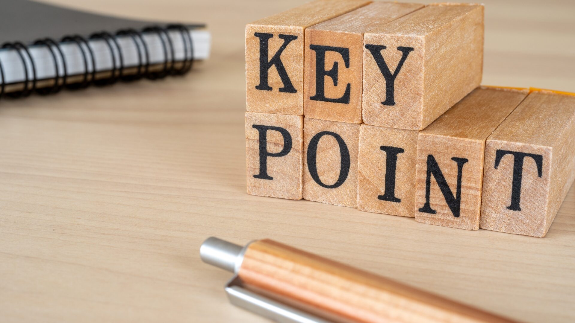 積み木で『KEY POINT』と表示してある
